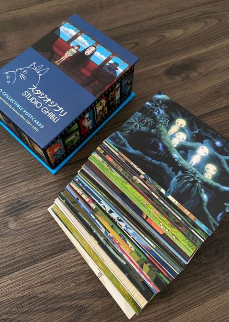 Caja de 100 postales "Estudio Ghibli"